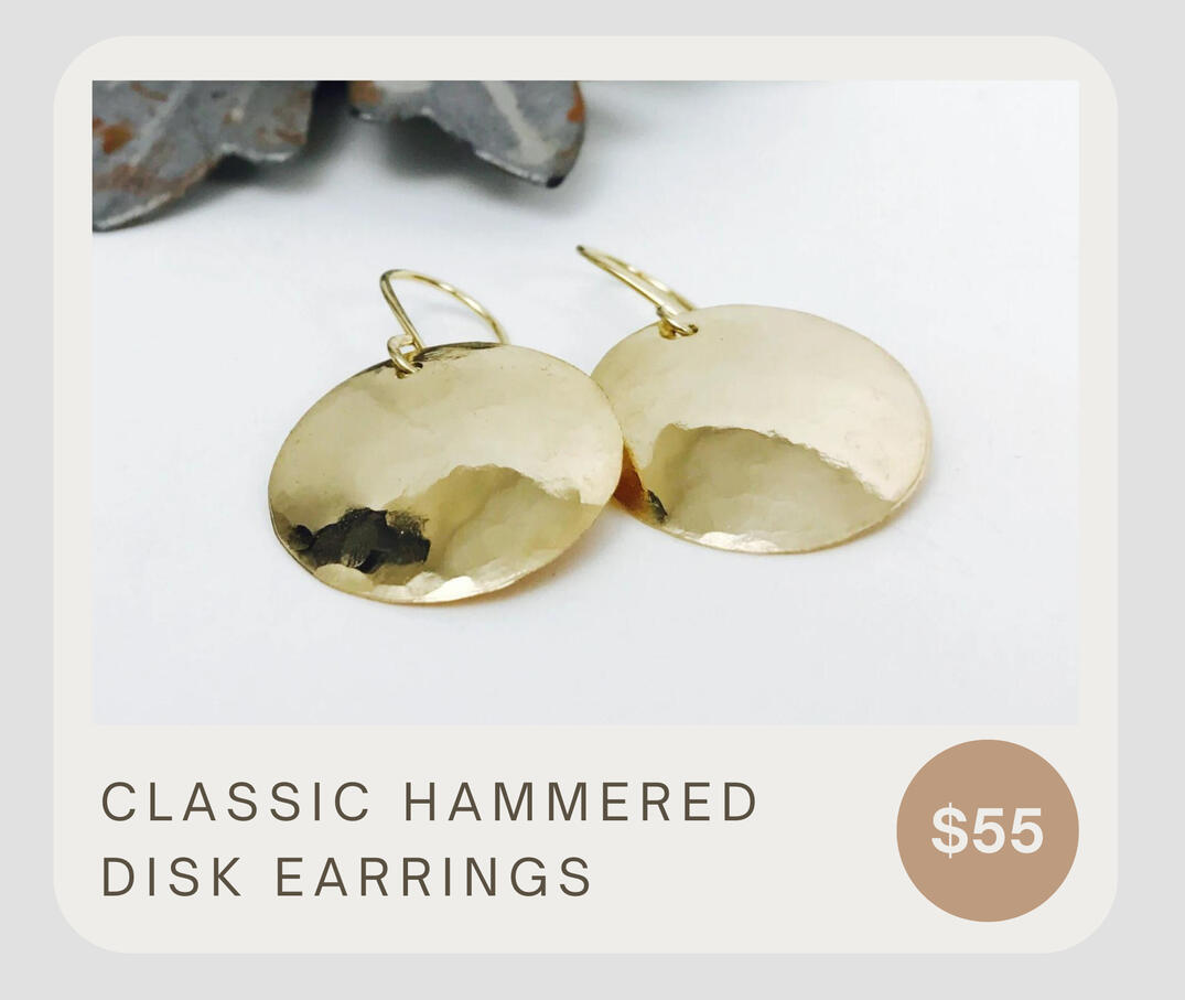 Classic hammered 14k gold fill disc earrings. Timeless classy earrings for all occasions. These measure 7/8 inch diameter 14k gold fill discs and they dangle about an 1 1/4 inches. Hammered and domed for light reflection.