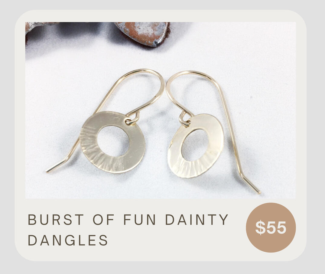 Classic artisan hammered 14k gold fill hollow disc earrings.The disc is hammered with a sunburst line effect of the bottom half of the disc. These are 1/2&quot; 14k gold fill hollow discs and they dangle about 1 inch from top of ear wire to bottom of the discs.
